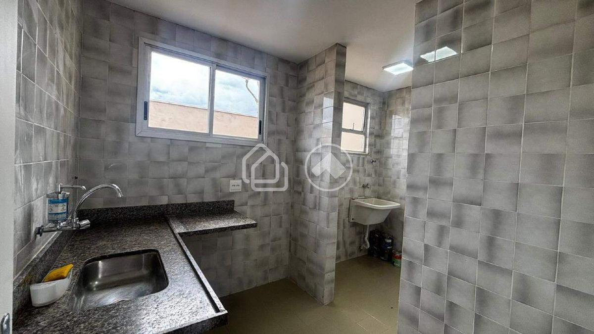 Apartamento, Estoril, 3 Quartos, 1 Vaga