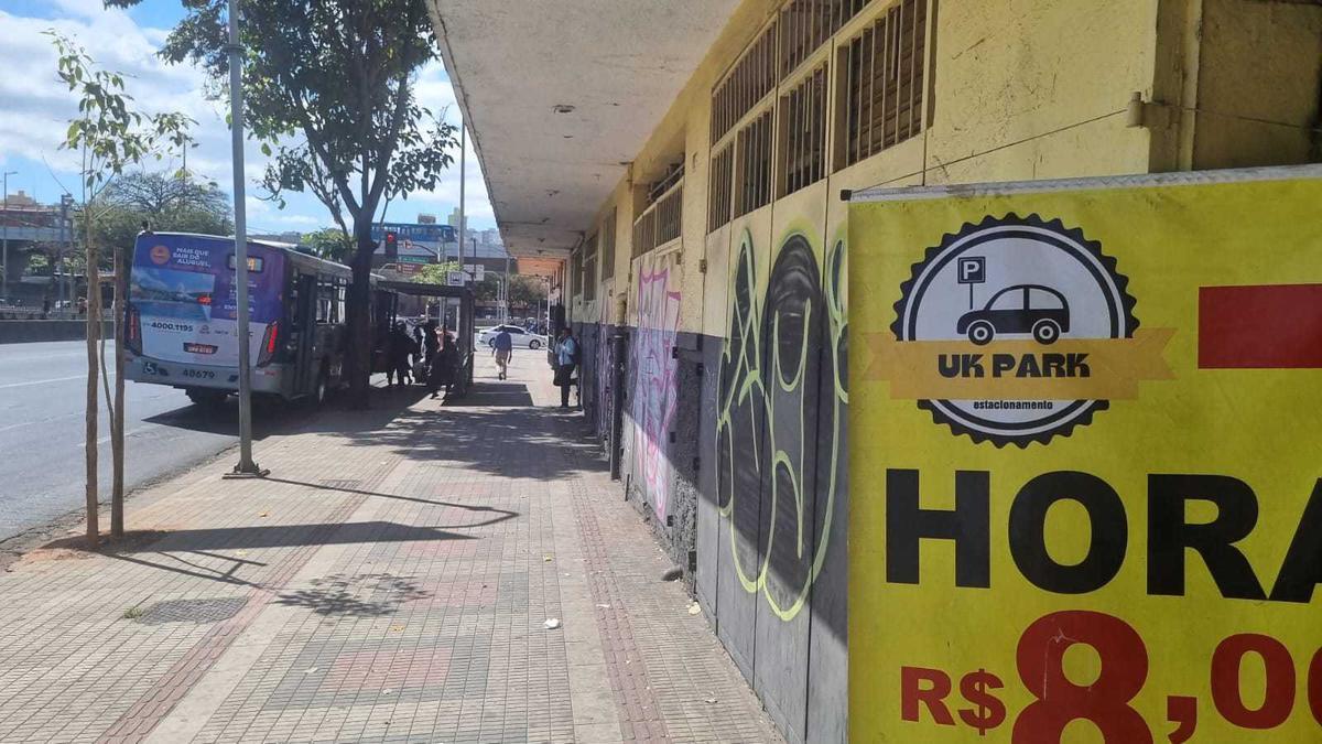 Prédio, Centro, 0 Quarto, 40 Vagas, 9 Suítes