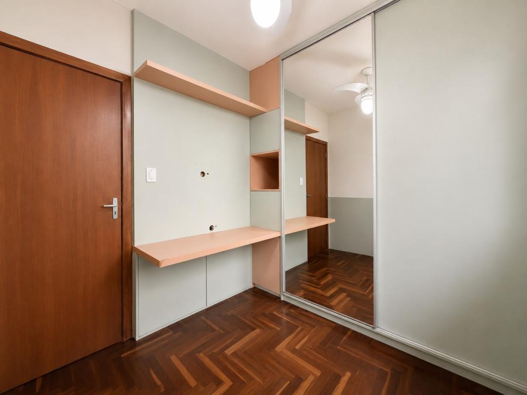 Casa, Castelo, 3 Quartos, 2 Vagas, 1 Suíte