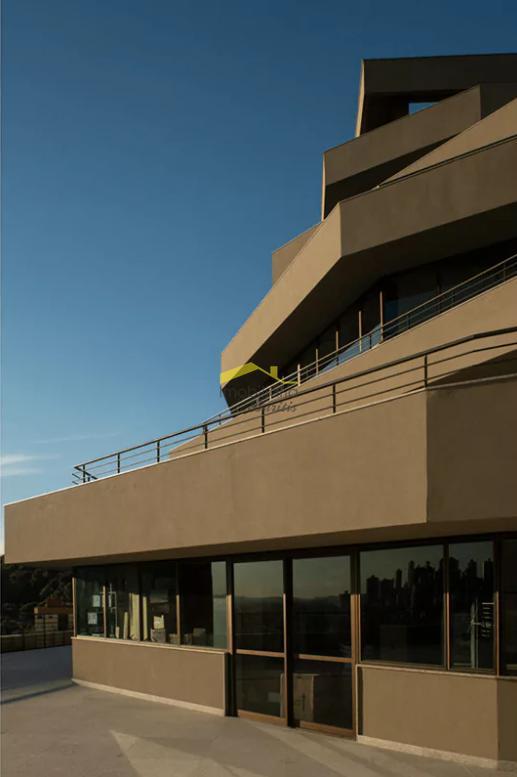 Sala, Estoril, 5 Vagas