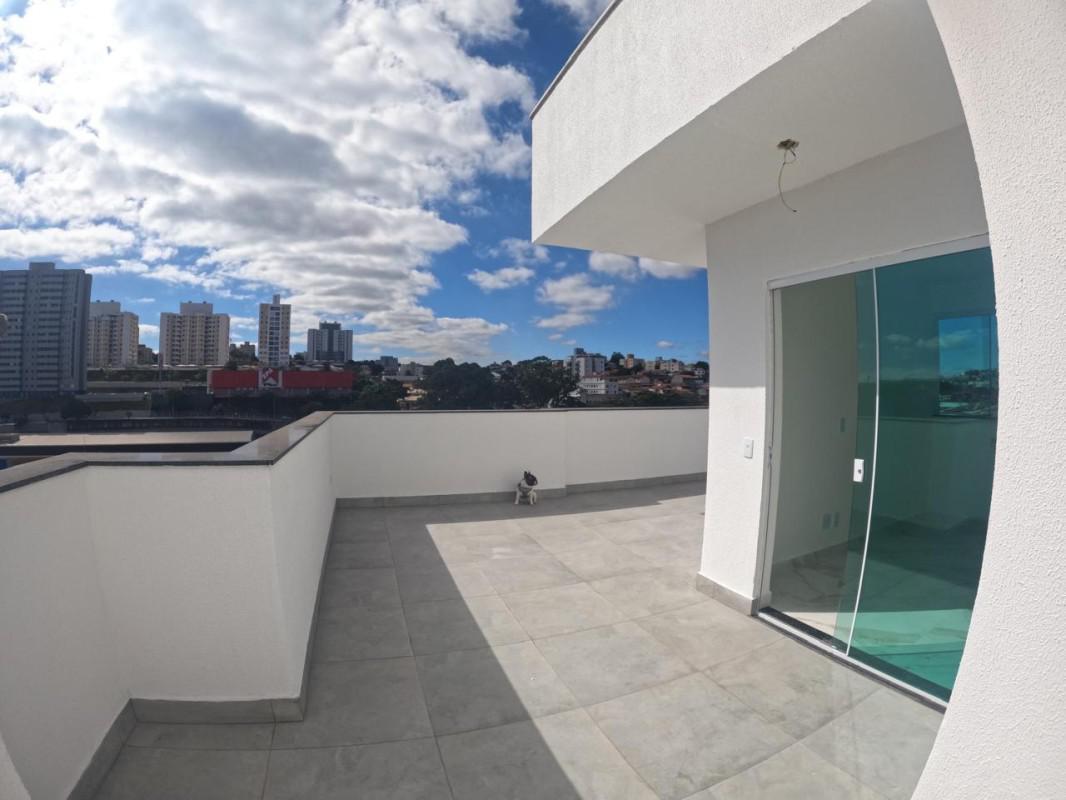 Cobertura, Planalto, 2 Quartos, 2 Vagas, 1 Suíte