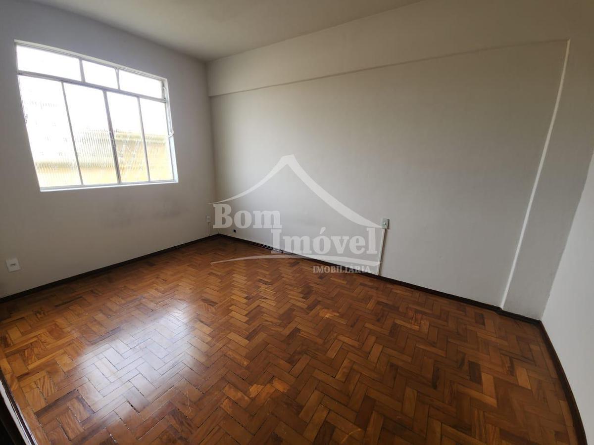 Apartamento, Centro, 3 Quartos, 0 Vaga