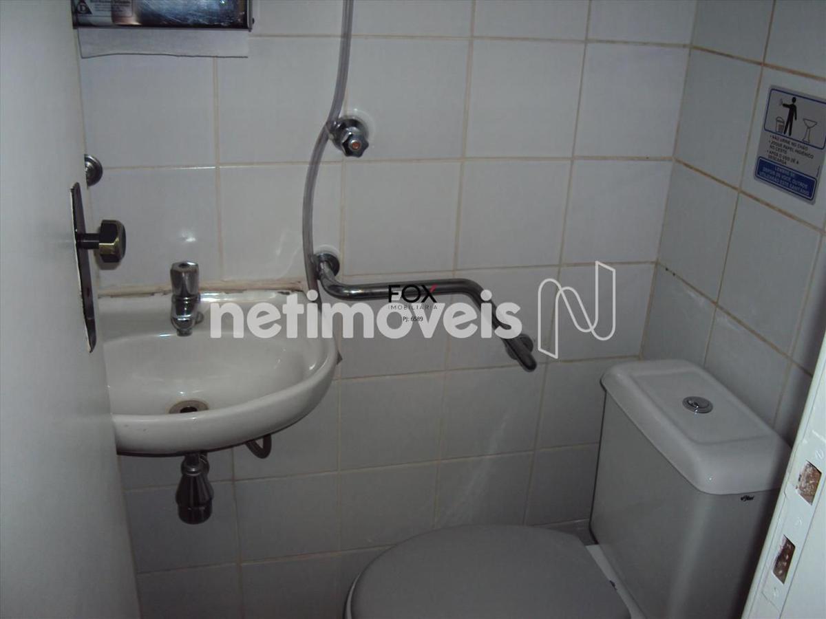 Sala, Barro Preto, 0 Quarto, 2 Vagas