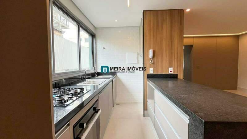 Apartamento, Funcionários, 2 Quartos, 2 Vagas, 1 Suíte