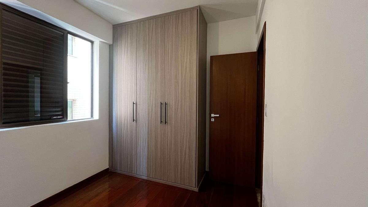 Apartamento, Luxemburgo, 4 Quartos, 3 Vagas, 1 Suíte