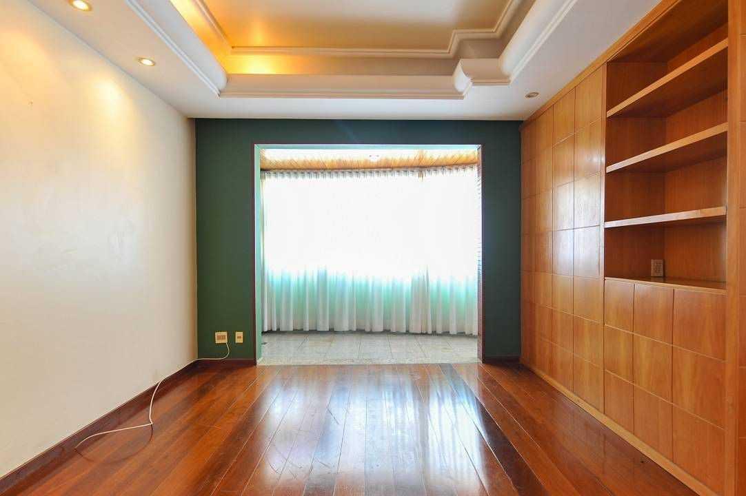 Apartamento, Cruzeiro, 4 Quartos, 3 Vagas, 1 Suíte