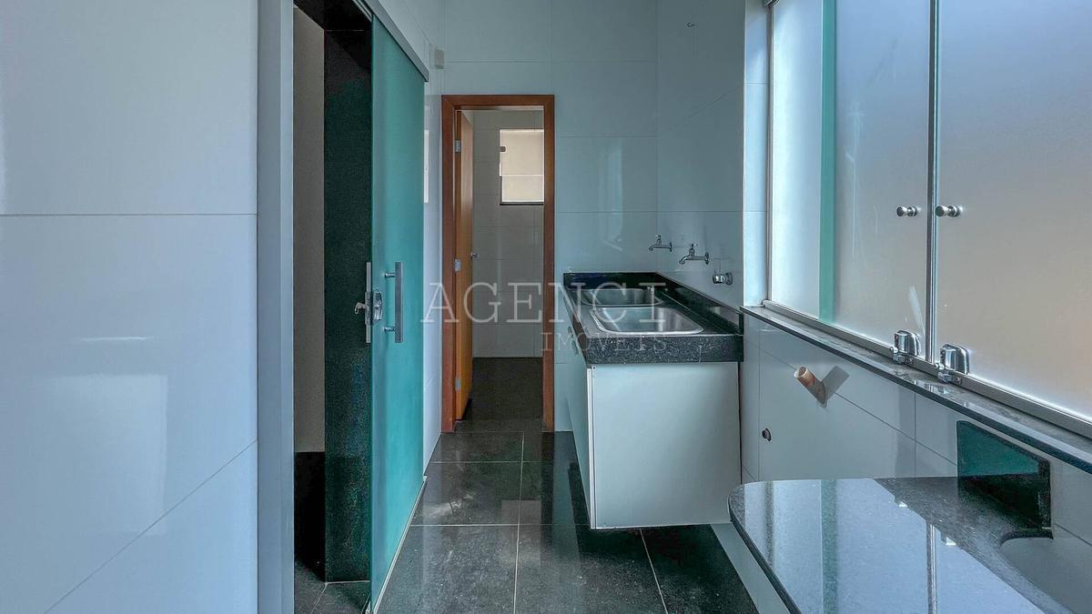 Casa, Bandeirantes (pampulha), 3 Quartos, 0 Vaga, 1 Suíte