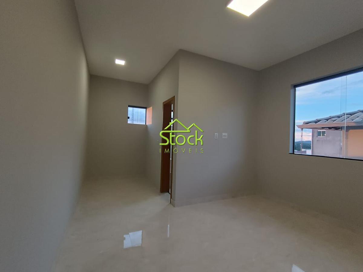 Casa, Jardim Imperial, 3 Quartos, 2 Vagas, 1 Suíte