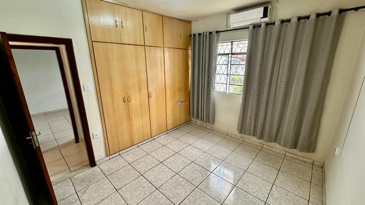 Casa, Planalto, 6 Quartos, 5 Vagas, 1 Suíte