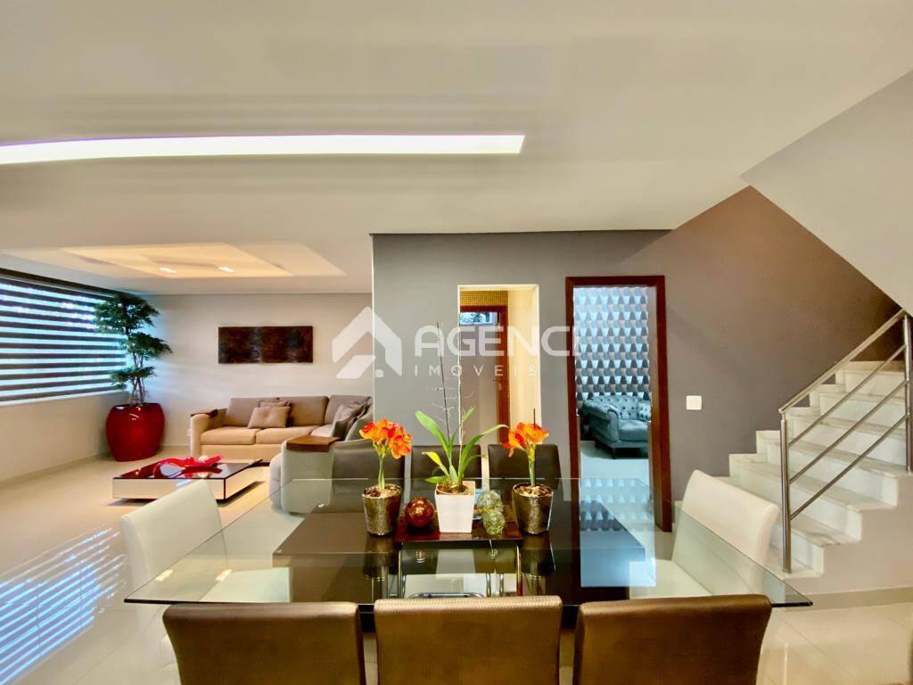 Casa, Trevo, 4 Quartos, 0 Vaga, 3 Suítes