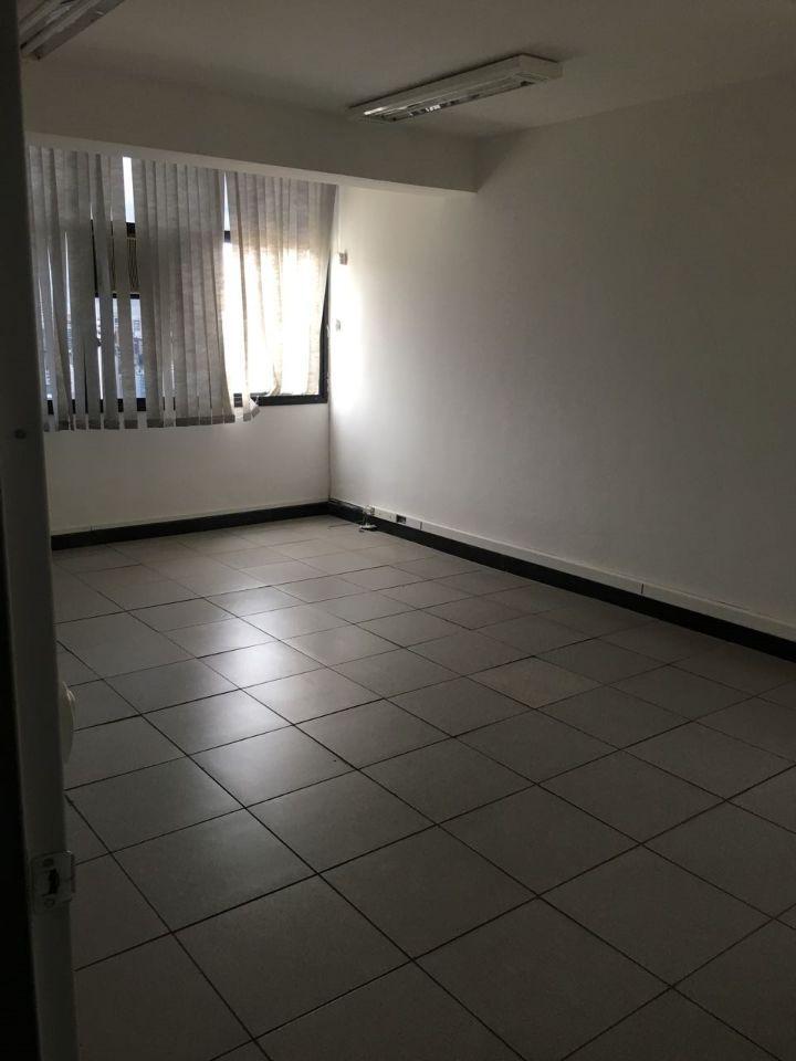 Andar, Estoril, 0 Quarto, 5 Vagas