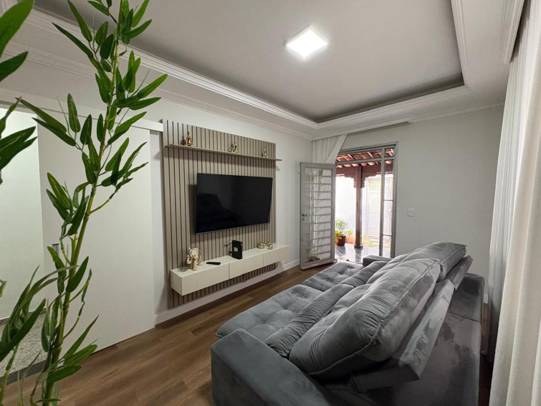 Casa, Tirol, 3 Quartos, 5 Vagas, 1 Suíte