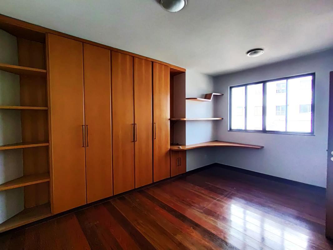 Casa, Inconfidentes, 5 Quartos, 8 Vagas, 2 Suítes