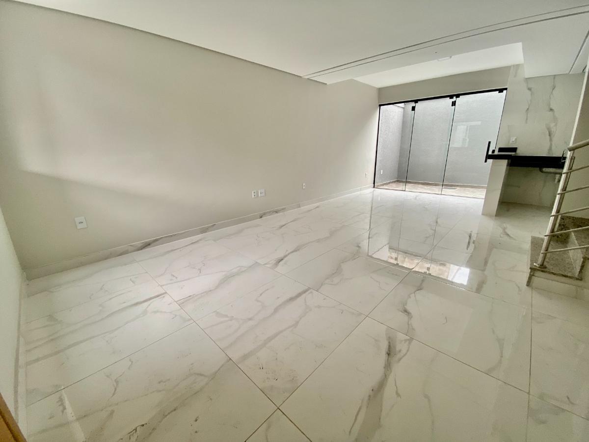 Casa, Santa Mônica, 3 Quartos, 2 Vagas, 1 Suíte