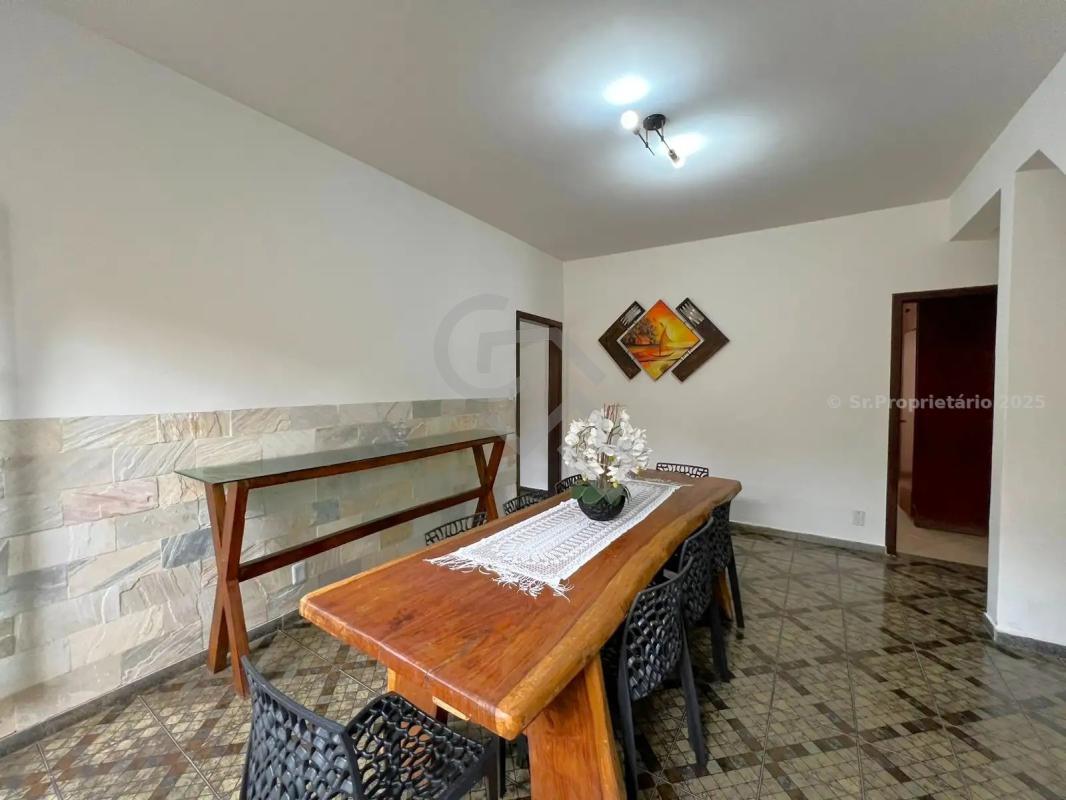 Casa, Planalto, 6 Quartos, 6 Vagas, 2 Suítes