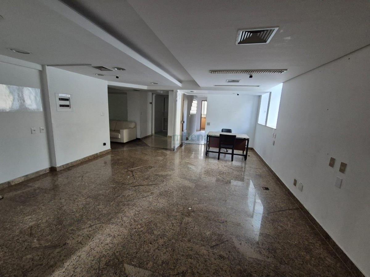 Galpão, Funcionários, 0 Quarto, 0 Vaga