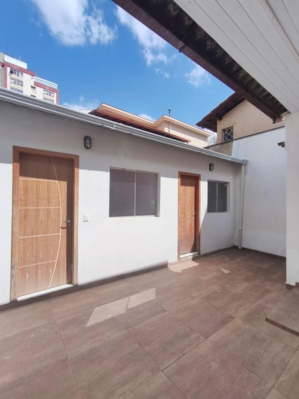 Casa, Santa Efigênia, 3 Quartos, 0 Vaga