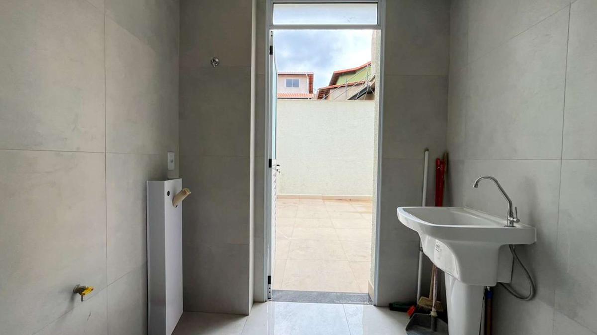 Apartamento, Casa Branca, 3 Quartos, 2 Vagas, 1 Suíte