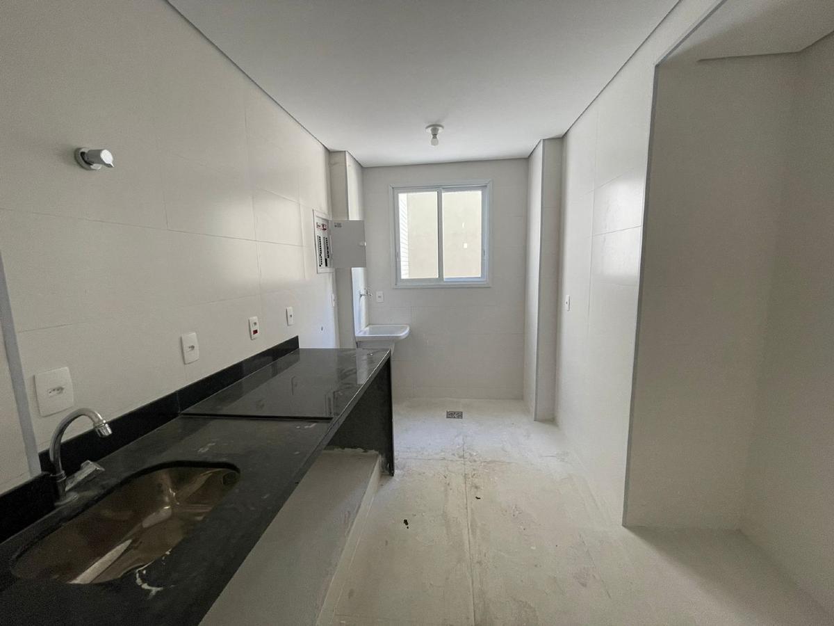 Apartamento, Sagrada Família, 3 Quartos, 2 Vagas, 1 Suíte