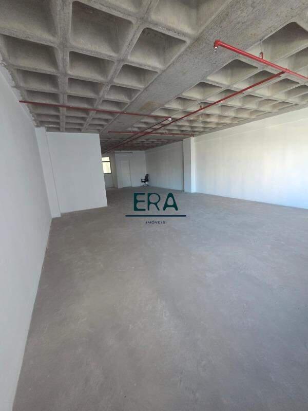 Sala, Centro, 0 Quarto, 1 Vaga
