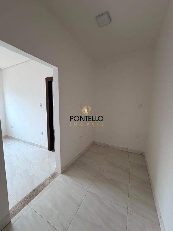 Casa, Dona Dora, 3 Quartos, 2 Vagas, 1 Suíte