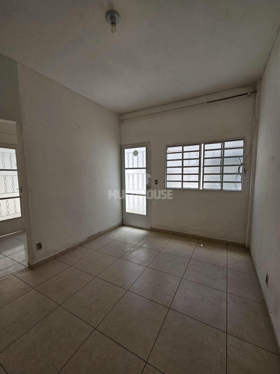 Casa, Itapoã, 2 Quartos, 0 Vaga