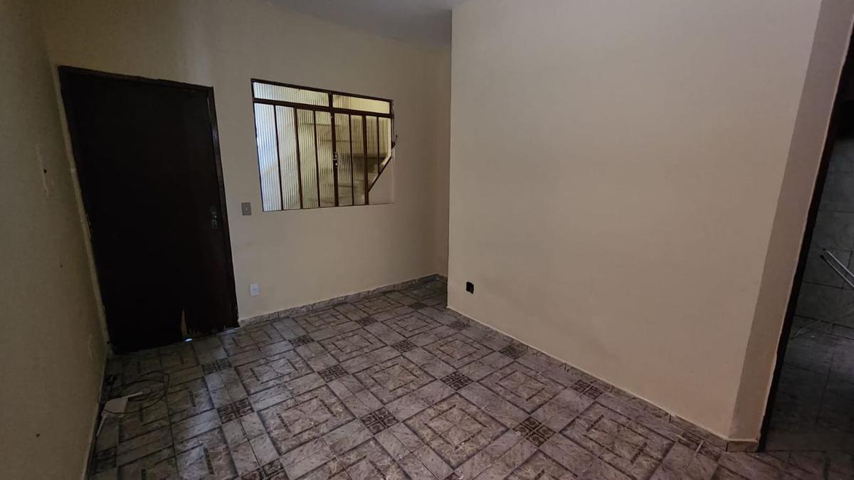 Apartamento, Santa Cruz, 2 Quartos, 0 Vaga