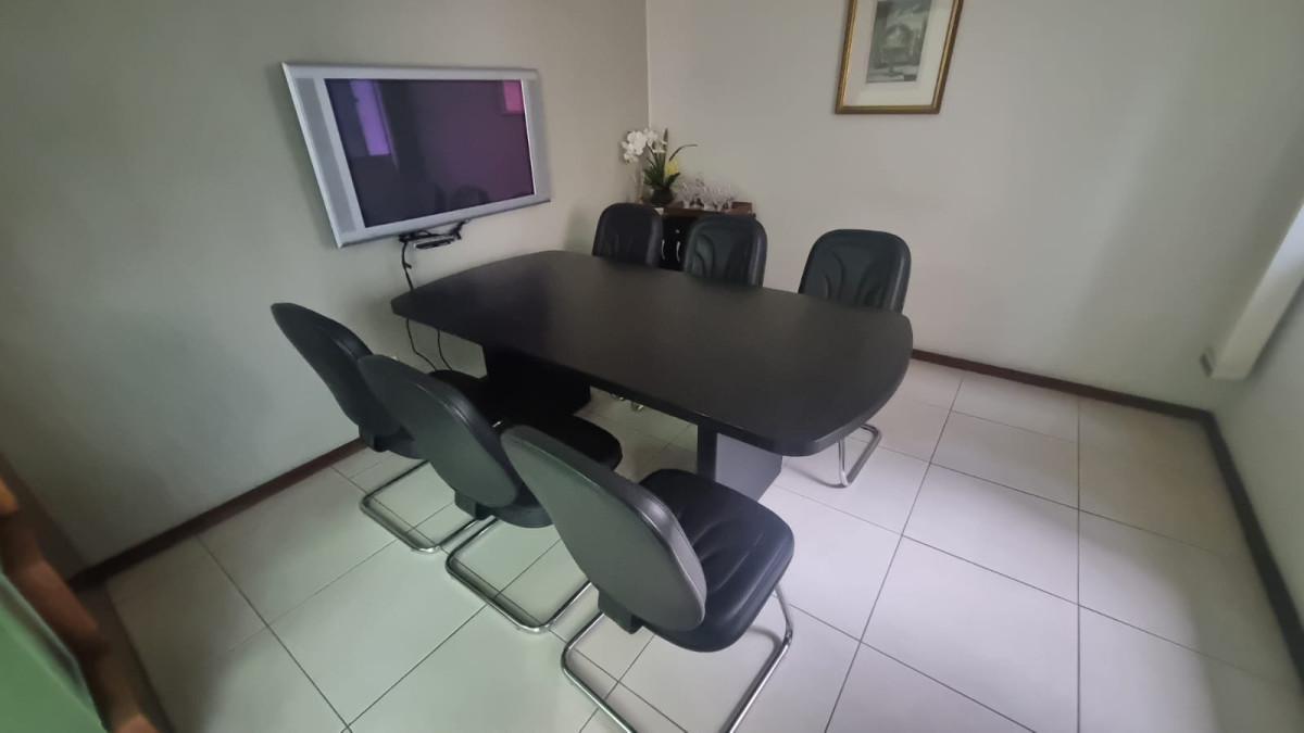 Sala, Lourdes, 0 Quarto, 1 Vaga