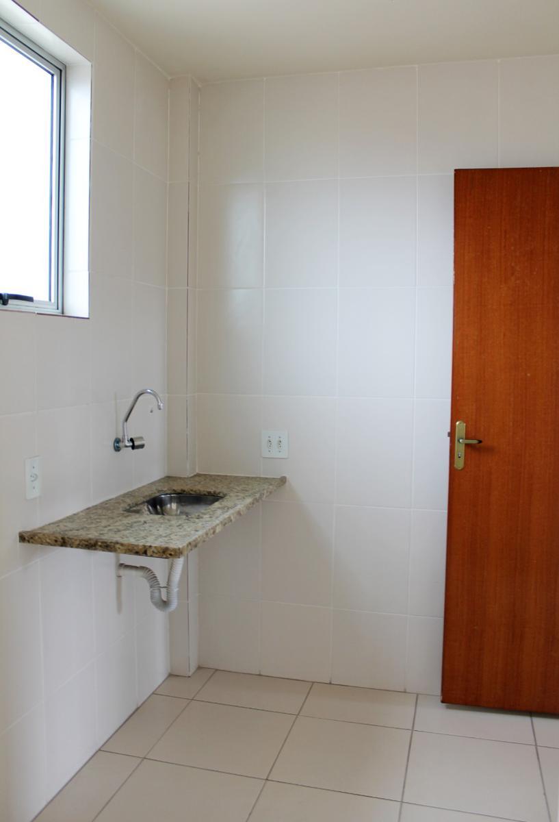 Apartamento, João Pinheiro, 2 Quartos, 0 Vaga, 1 Suíte