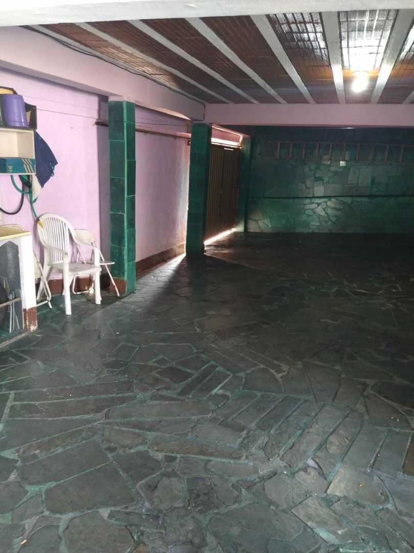 Casa, Novo Glória, 5 Quartos, 4 Vagas, 1 Suíte