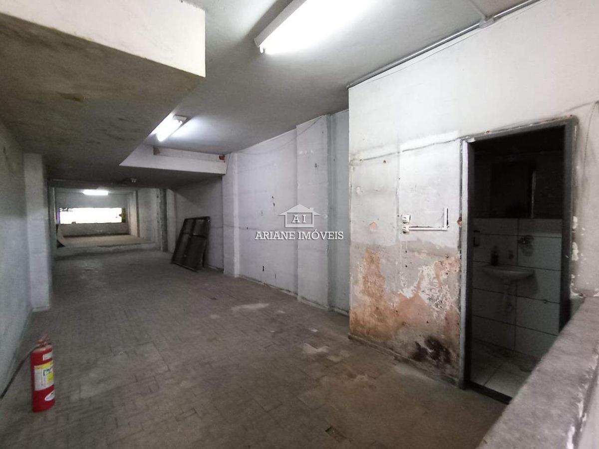 Andar, Centro, 0 Quarto, 0 Vaga