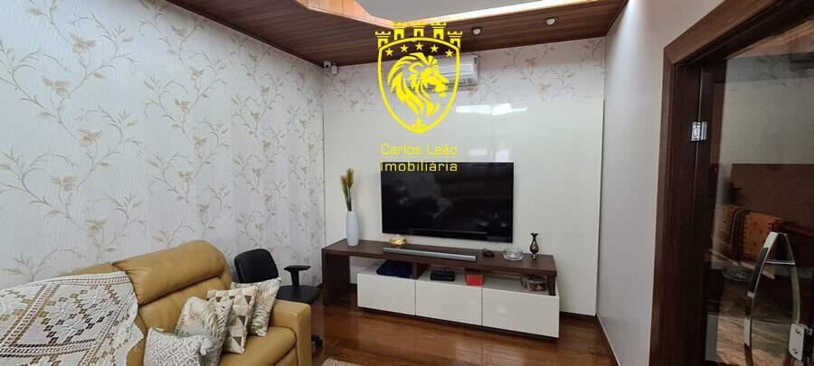 Casa, Cidade Nova, 4 Quartos, 5 Vagas, 1 Suíte