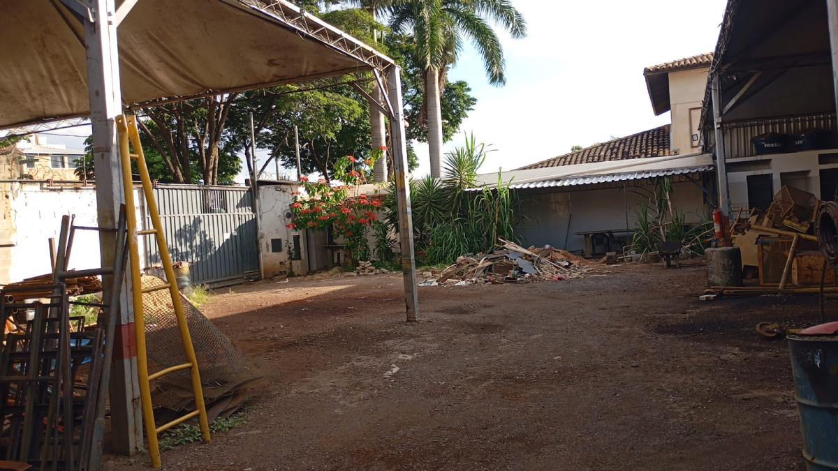 Lote, Bandeirantes (pampulha), 0 Quarto, 0 Vaga