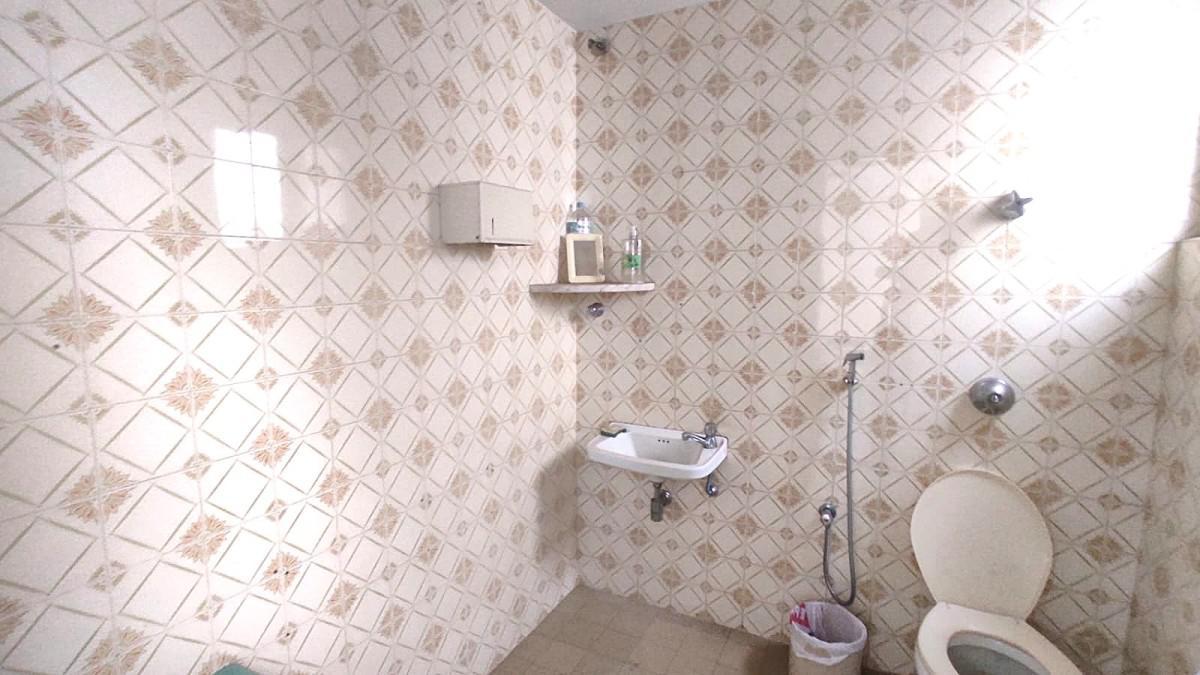 Sala, Funcionários, 0 Quarto, 1 Vaga