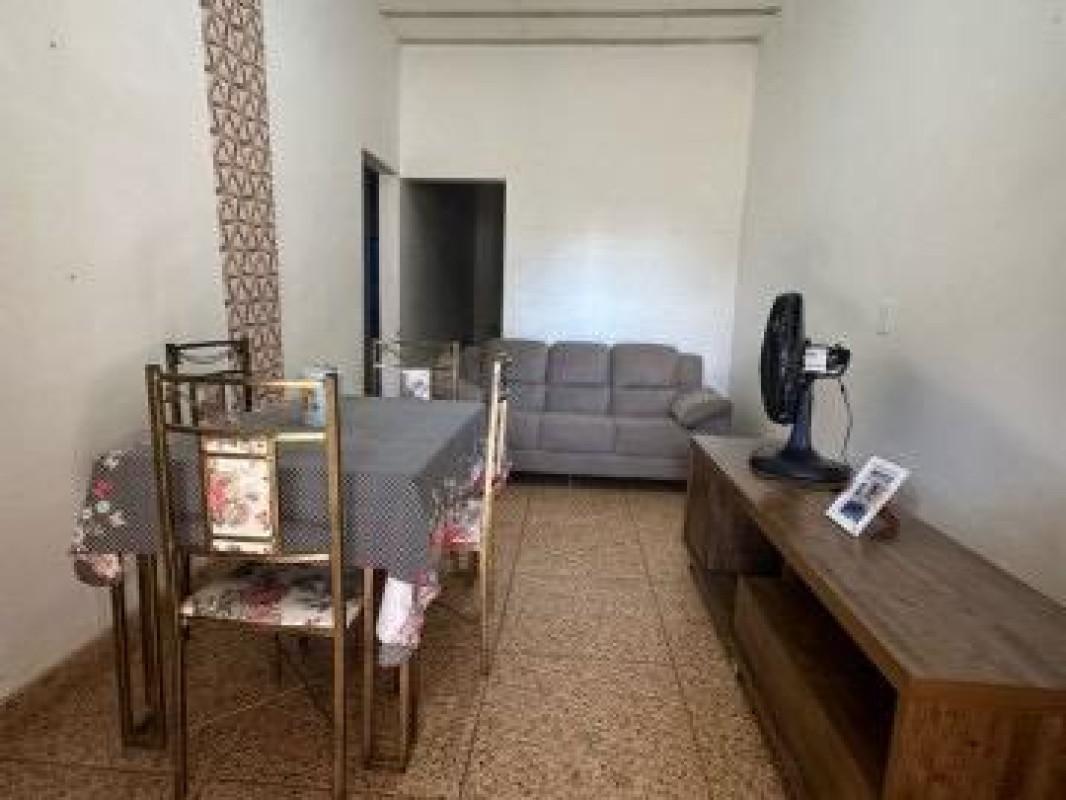 Casa, Jardim Brasília, 2 Quartos, 3 Vagas