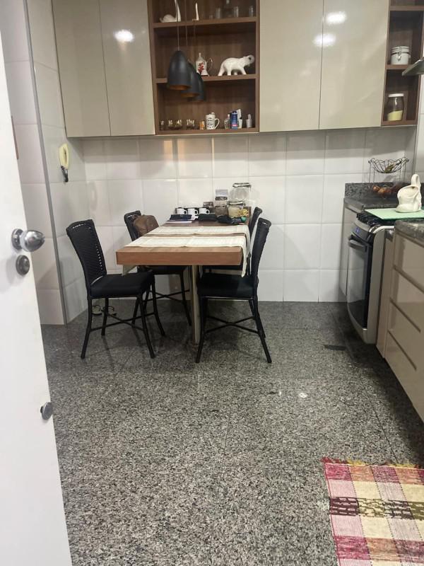 Apartamento, Castelo, 3 Quartos, 0 Vaga, 1 Suíte