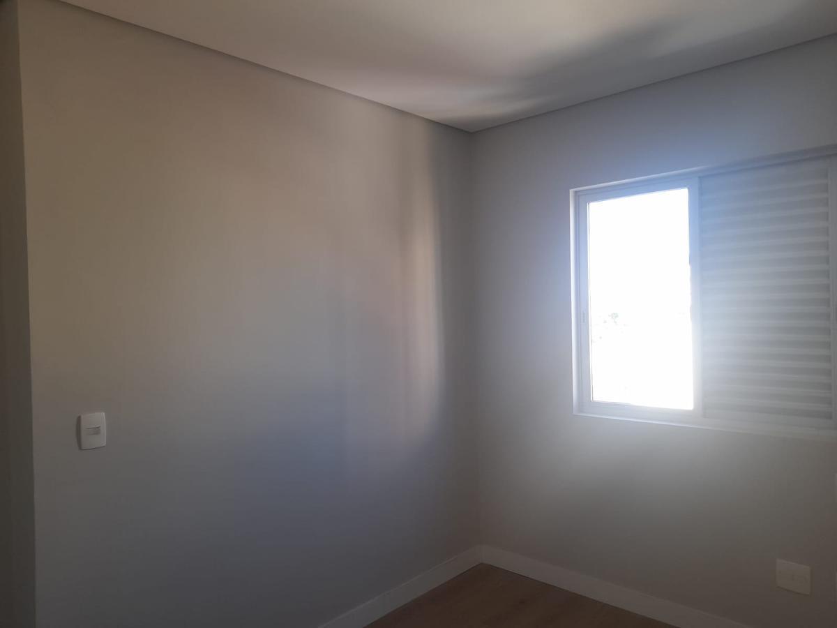 Apartamento, Sagrada Família, 3 Quartos, 2 Vagas, 1 Suíte