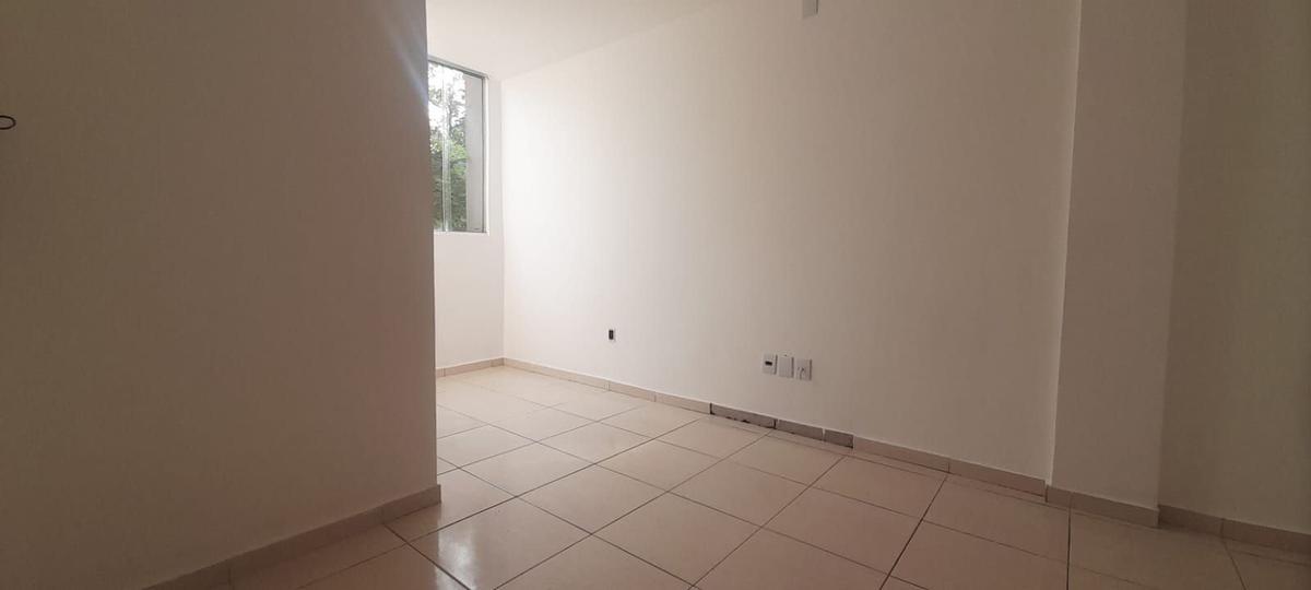 Quitinete, Centro, 1 Quarto, 0 Vaga