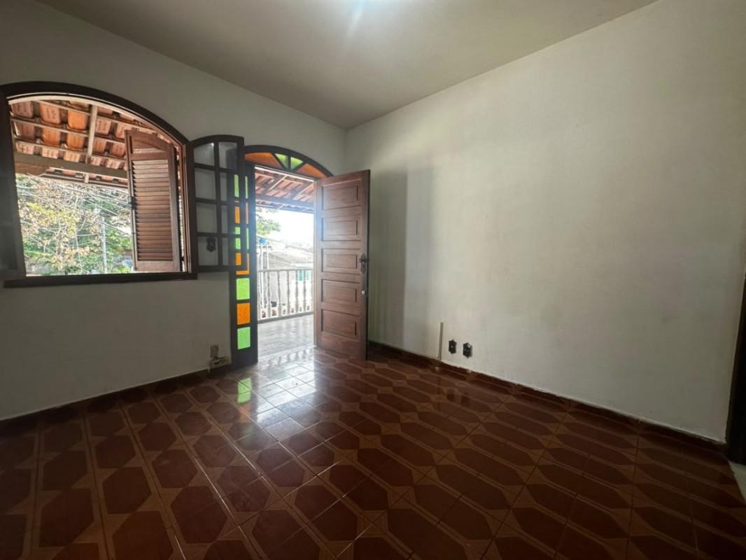 Casa, São Geraldo, 2 Quartos, 0 Vaga