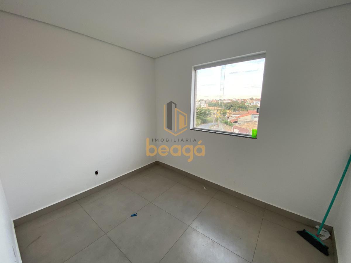 Casa, Parque Xangri-lá, 3 Quartos, 2 Vagas, 1 Suíte