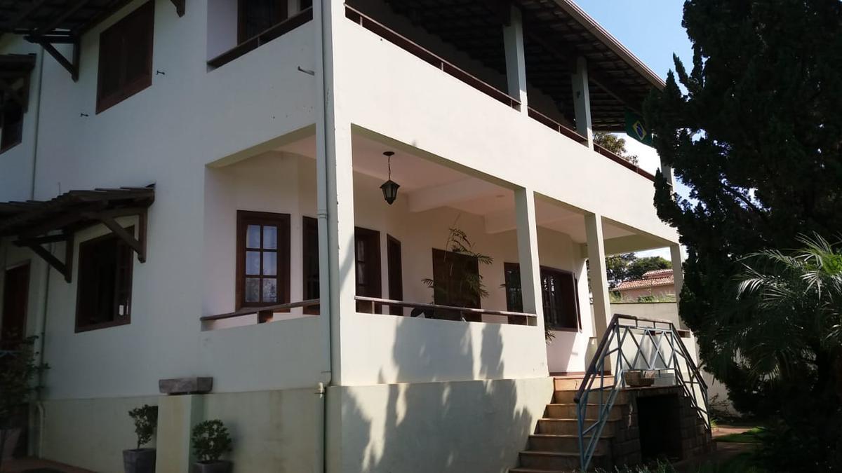 Casa, Braúnas, 6 Quartos, 4 Vagas, 2 Suítes