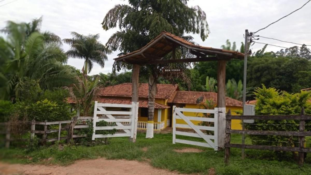 Fazenda, Centro, 6 Quartos, 3 Vagas