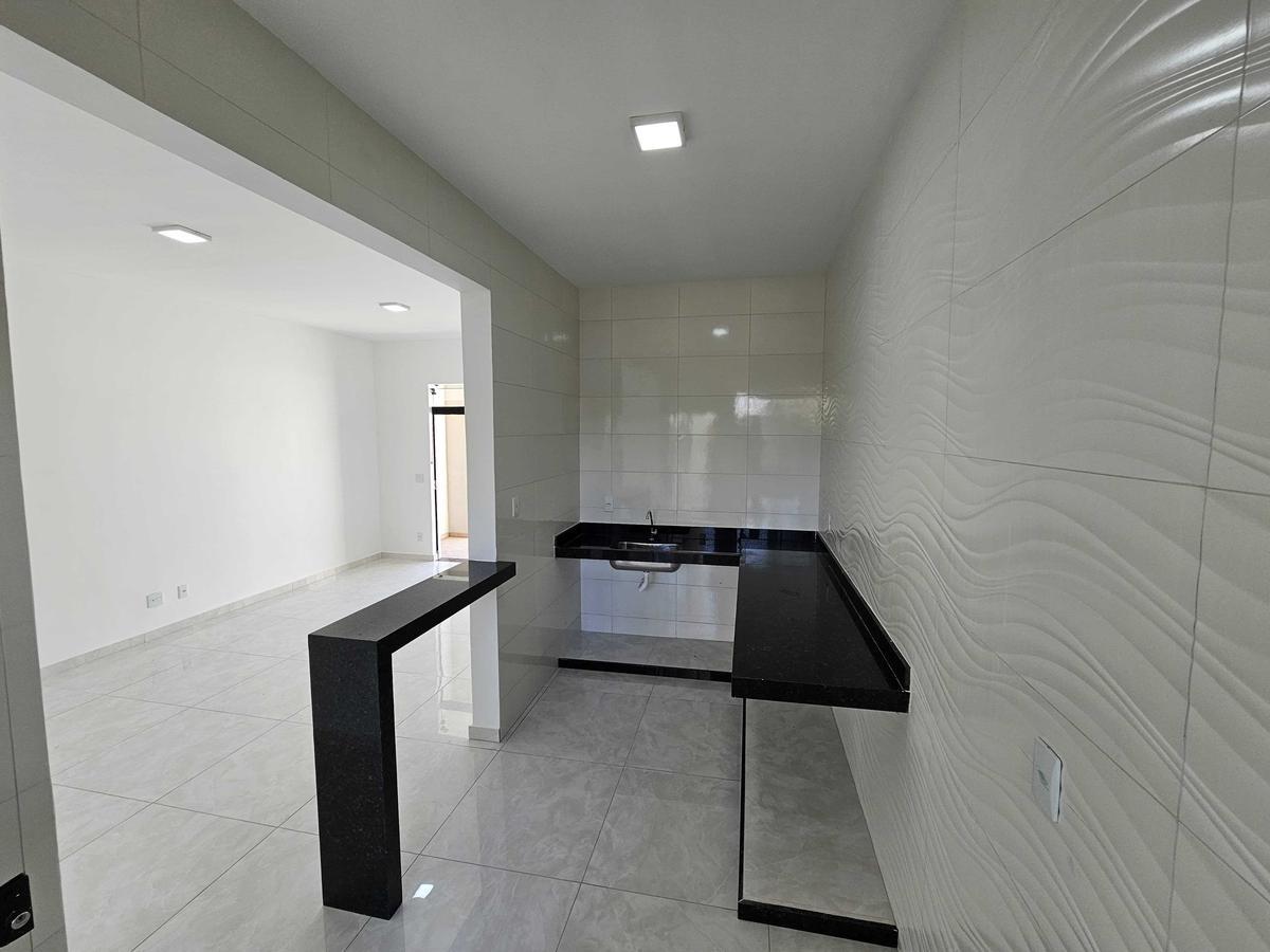 Casa, Parque Xangri-lá, 2 Quartos, 2 Vagas, 1 Suíte