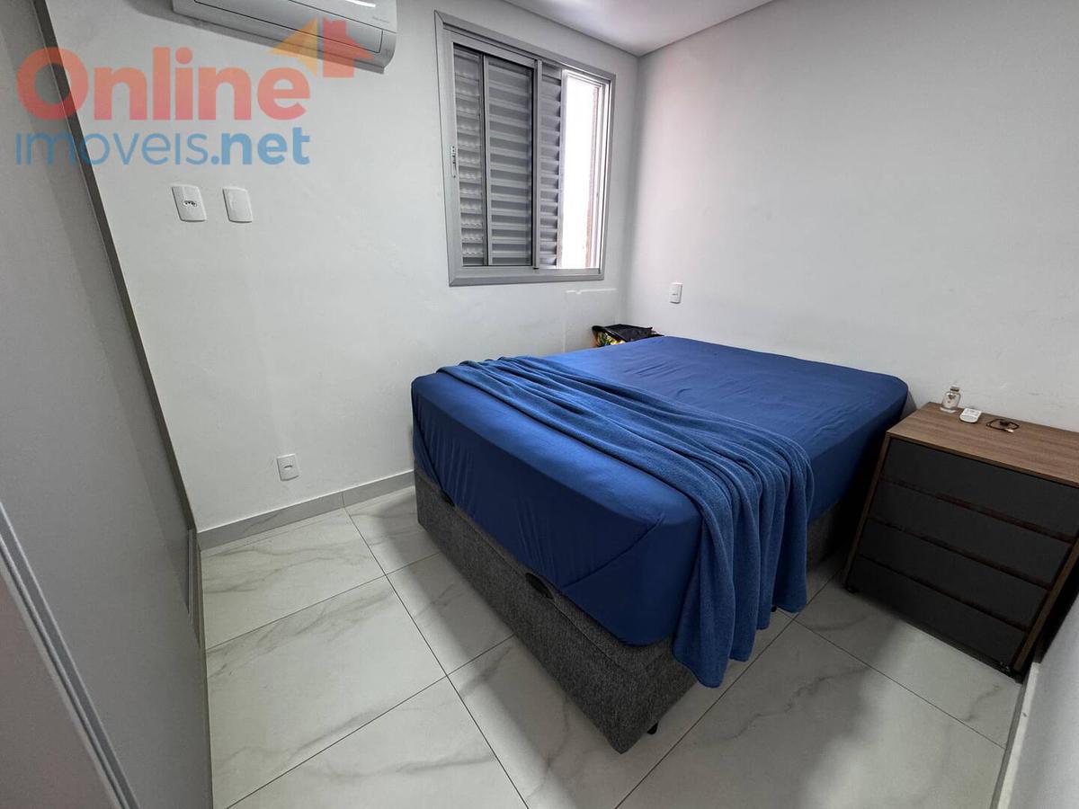 Apartamento, Sagrada Família, 2 Quartos, 0 Vaga, 1 Suíte