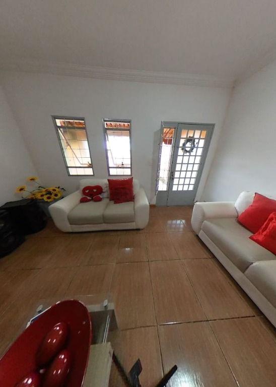 Casa, Goiânia, 3 Quartos, 4 Vagas, 1 Suíte