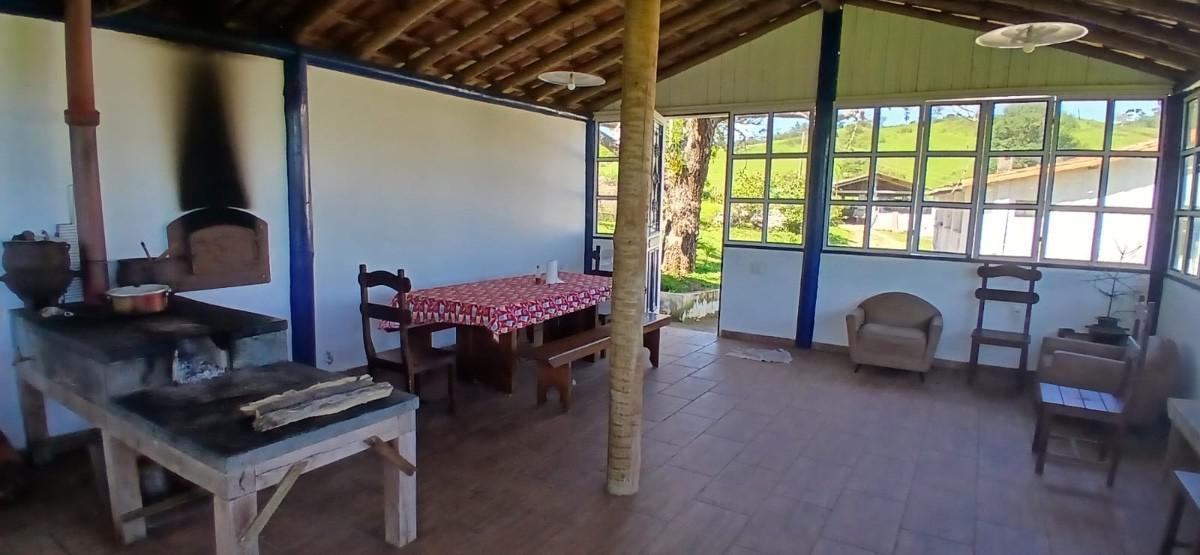 Fazenda, Centro, 6 Quartos, 10 Vagas, 2 Suítes