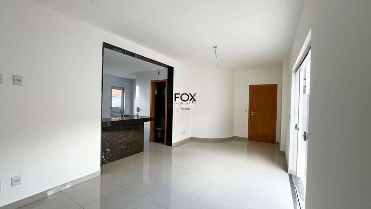 Apartamento, Vila Paris, 2 Quartos, 3 Vagas, 2 Suítes