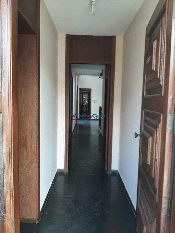 Casa, Centro, 4 Quartos, 4 Vagas, 1 Suíte