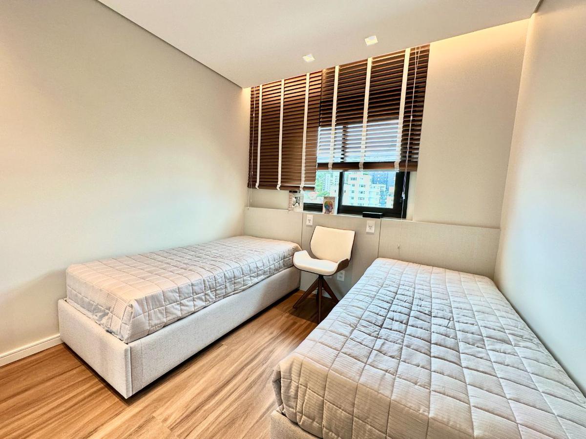 Apartamento, Serra, 4 Quartos, 4 Vagas, 2 Suítes