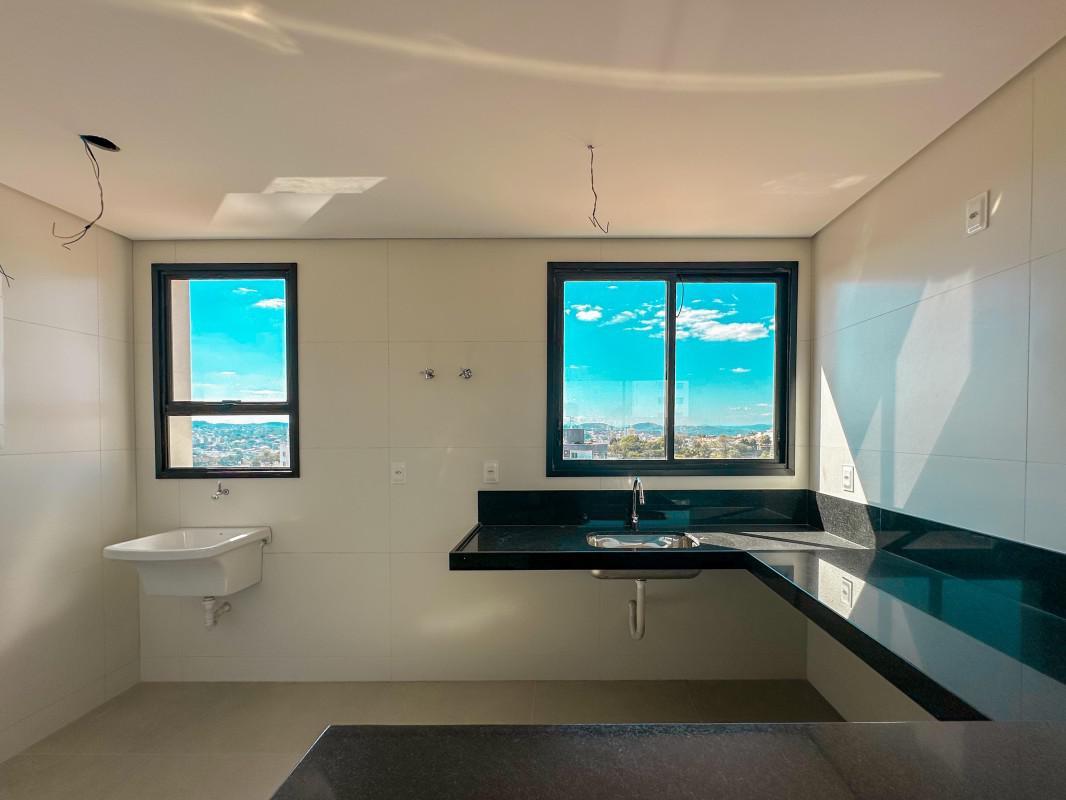 Cobertura, Planalto, 3 Quartos, 2 Vagas, 1 Suíte